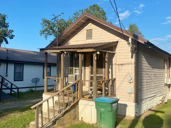 2850 Bertram St, Marianna, FL 32448