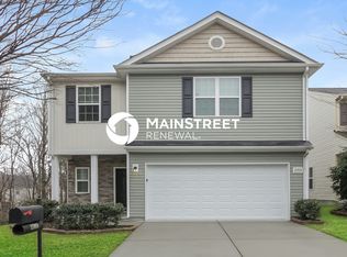 2303 Old Goose Ln, Charlotte, NC 28262