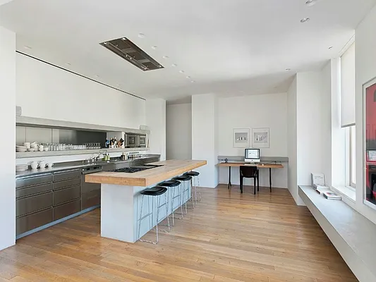 Rented by Sotheby's International Realty | media 3