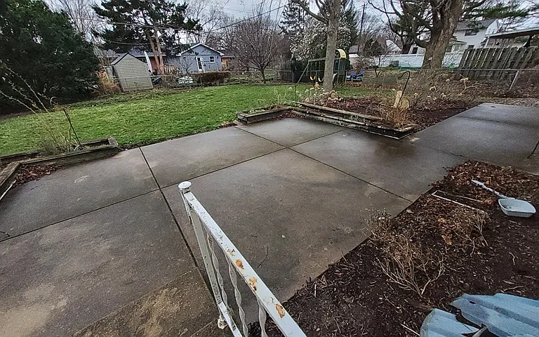 1207 Broadmoor Dr — Photo 5