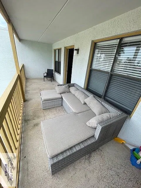 2 bed, 2.0 bath, 874 sqft, $1,600 — Photo 2