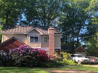 95 Glen Rd, Burlington, VT 05401