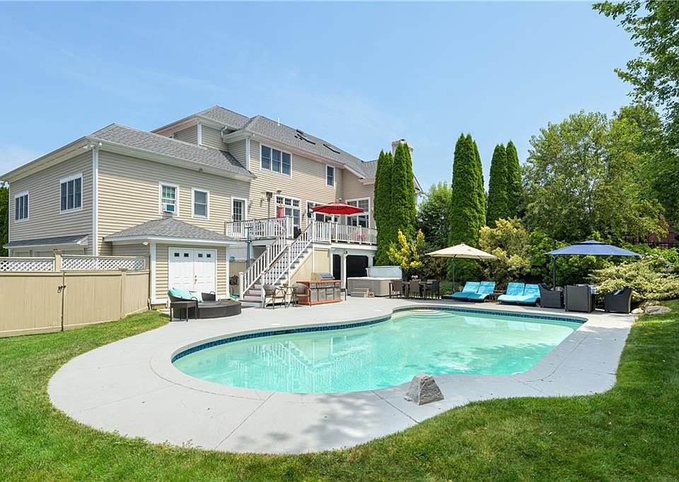 1st image of 180 Cottontail Dr