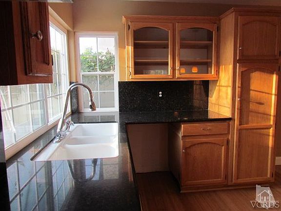 2nd image of 405 Blanco Ct