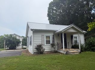 348 Henry Parrish Rd, Asheboro, NC 27205