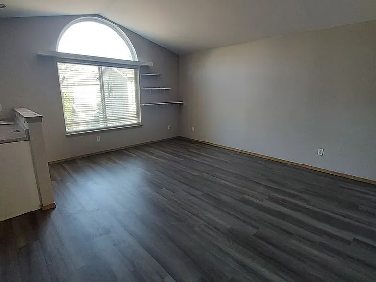 1703 Texas St — Photo 9