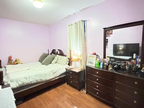 1809 43rd Street image 9 of 27