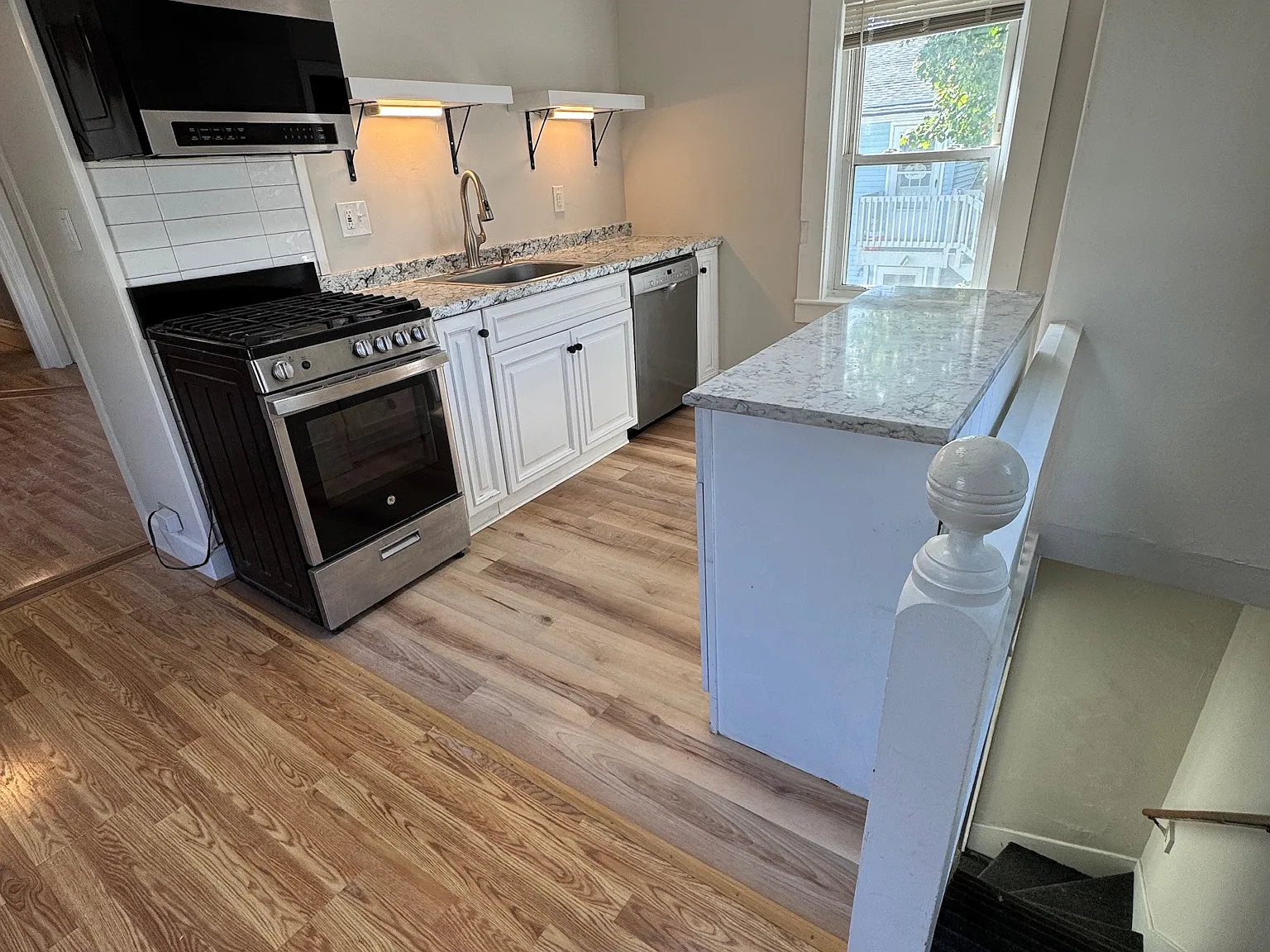 514 Amherst Street - 2 — Photo 1