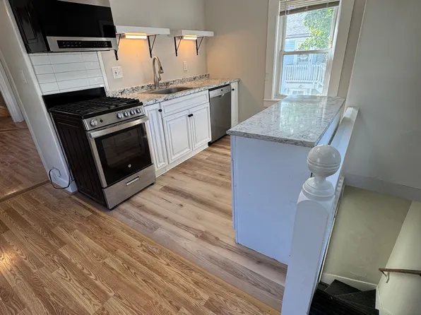 514 Amherst St #2, Manchester, NH 03104