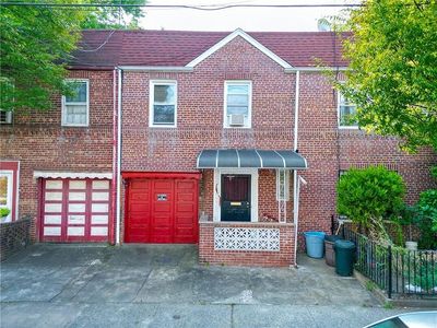 2132 E 16th St, Brooklyn, NY, 11229