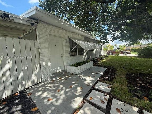 2nd image of 1050 NW 23rd Ter