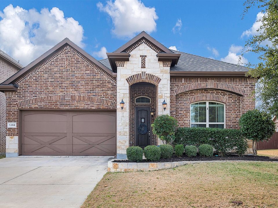 1st image of 1310 Venezia Ln