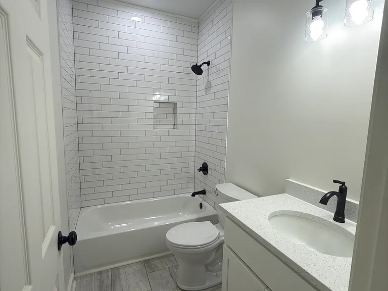 294 Moreland Ave — Photo 9