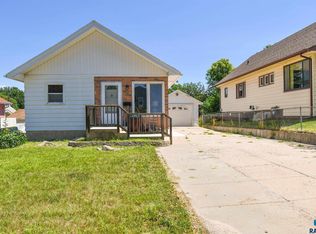 1124 N Spring Ave, Sioux Falls, SD 57104