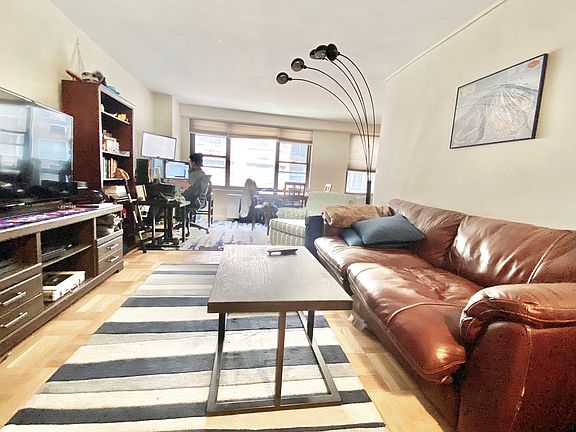 4th image of 35 E 38th St APT 9H