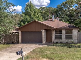 2710 Allen Forest Dr, Bryan, TX 77803