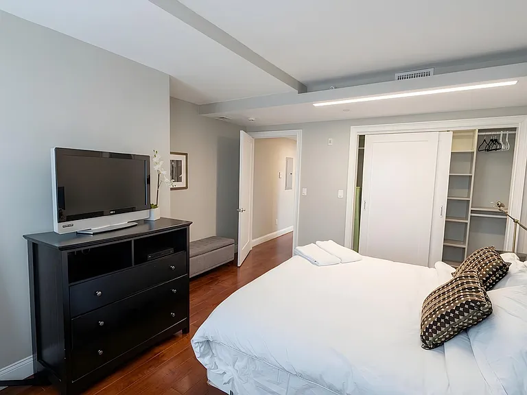 9 Anderson St #1 — Photo 10
