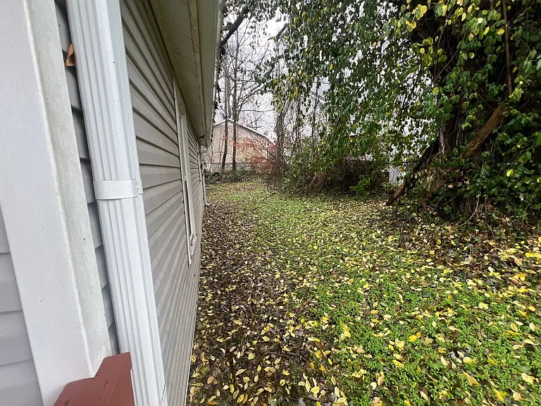 1206 Dodd St — Photo 25