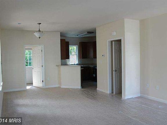 2nd image of 1004 Myrick St