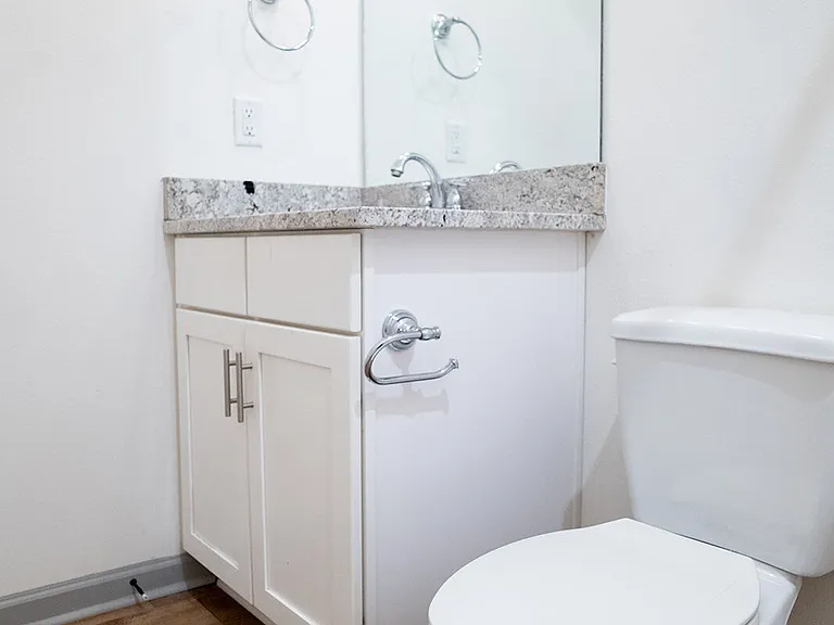 524 Elm St — Photo 17