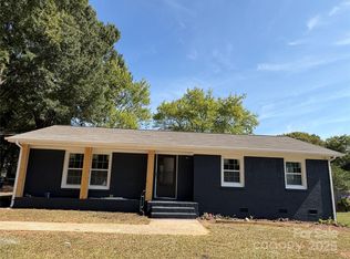 3410 Joseph Dr, Matthews, NC 28105