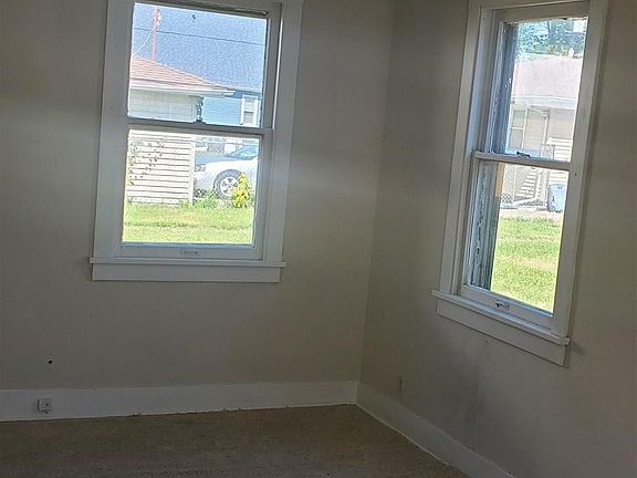 4th image of 1006 W Nowland Ave