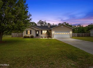 108 Burrell Ln, Richlands, NC 28574