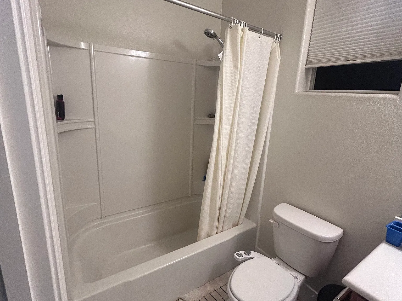 1 bed, $1,300 — Photo 4