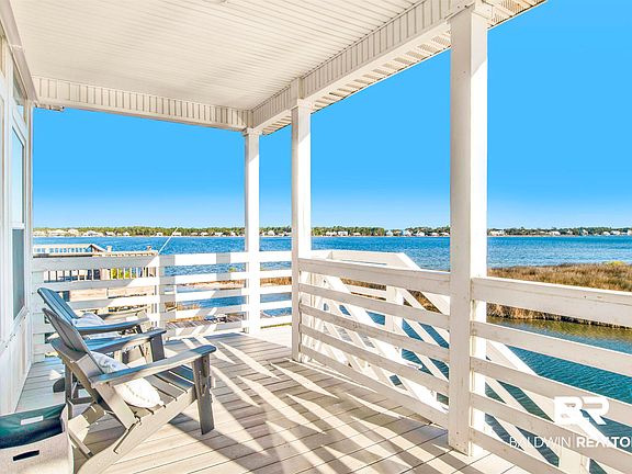 3rd image of 124 Sand Dune Dr