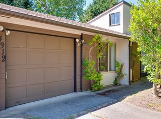 4312 Shelbourne St, Saanich, BC