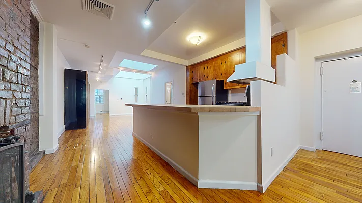 Rented by Bond New York | media 7