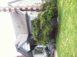 7702 18th Ave NE, Seattle, WA 98115