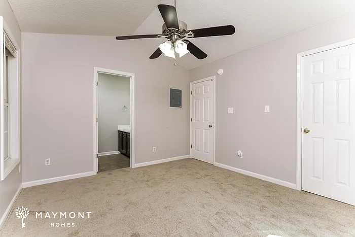 1215 Liriope Ln — Photo 8