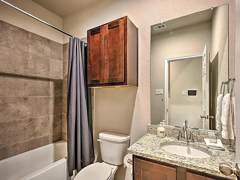 1492 Lucille St — Photo 17