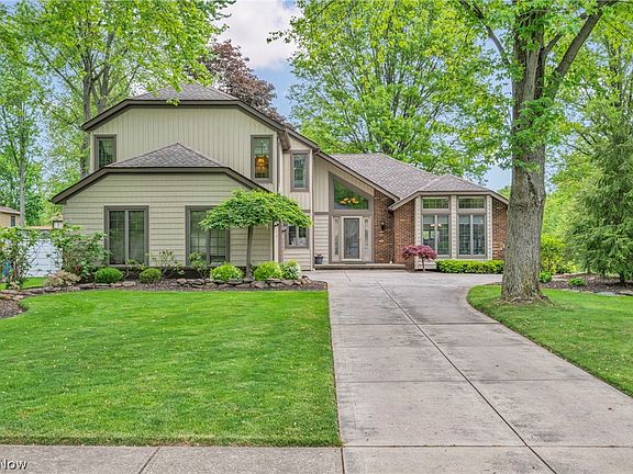 3rd image of 26500 Birchdale Dr