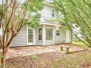 4902 Heritage Woods Ct, Greensboro, NC 27407