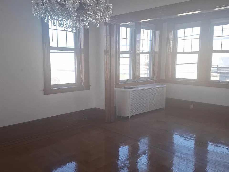 7073 Kennedy Blvd #2