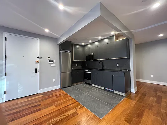 Rented by Providential Realty | media 7