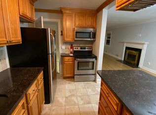 90 New England Ave APT 1, Summit, NJ 07901