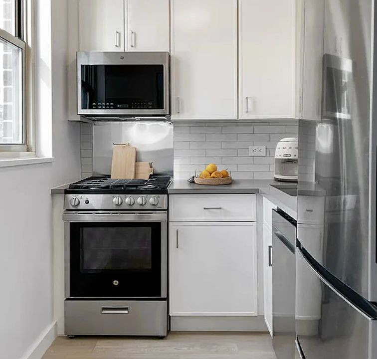 2nd image of 445 5th Ave #15E