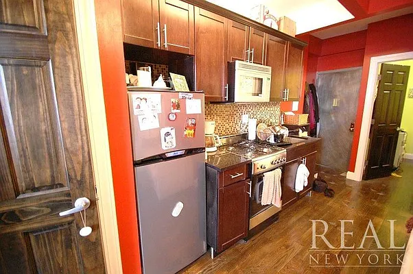 Rented by REAL New York | media 38