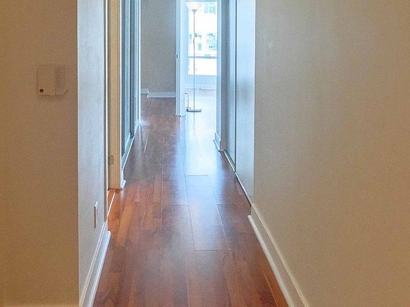 4th image of 373 Front St W #2509