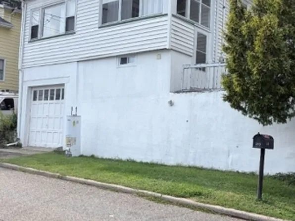 210 Barnert Ave, Totowa, NJ 07512