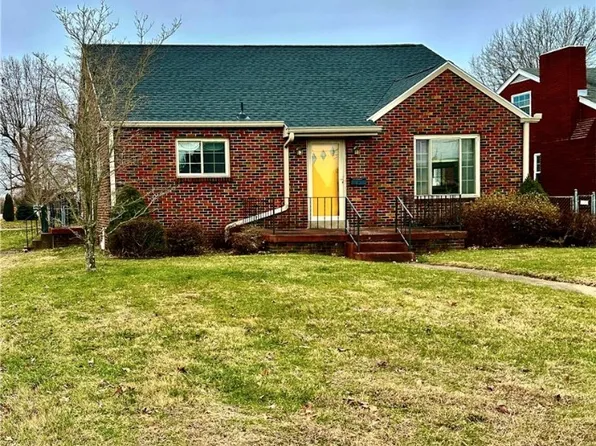 532 25th St, Vienna, WV 26105