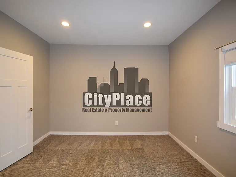 1548 Lexington Ave — Photo 20