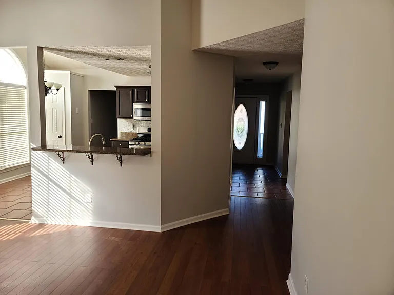 106 Sagamore Ln — Photo 22