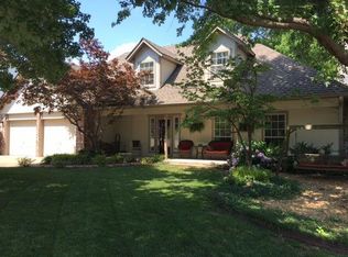 513 Glencoe Cir, Claremore, OK 74017