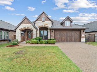 1609 Emerald Tree Pl, Savannah, TX 76227