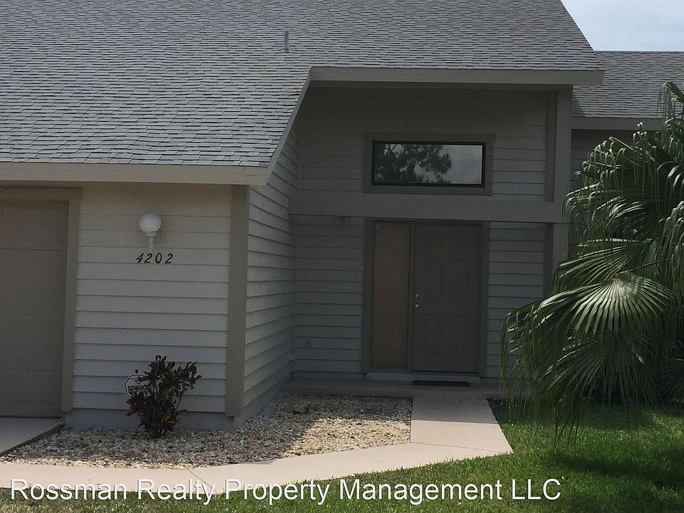 1st image of 4202 SW 6th Pl
