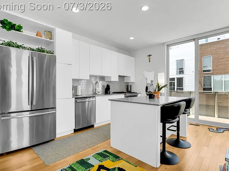 2637 Brush St — Photo 9